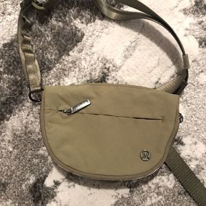 Lululemon All night micro festival bag
